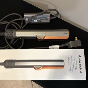 Dyson Airstrait (All packaging/receipt)